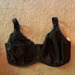 Women’s underwire bra